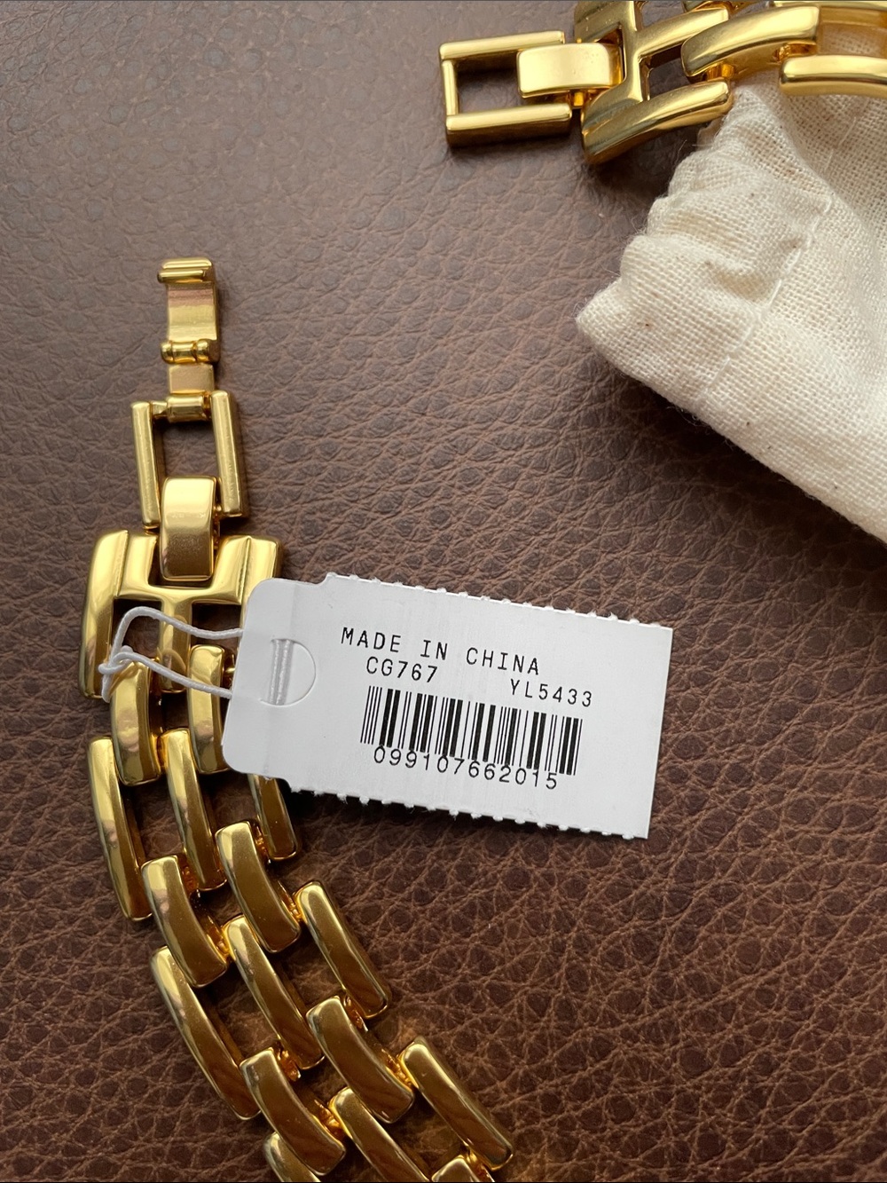 J. Crew Shiny Watchband Chain Necklace in shiny matte gold. - Picture 3 of 4